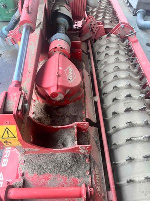 Herse rotative Kuhn HRB 453 DR