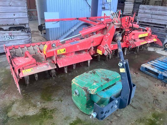 Herse rotative Kuhn HRB 453 DR