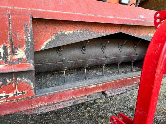 Moissonneuse batteuse New Holland L520