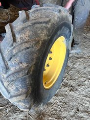 Moissonneuse batteuse New Holland L520 - 5