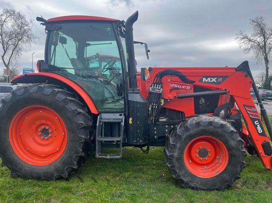 Tracteur agricole Kubota MGX 125
