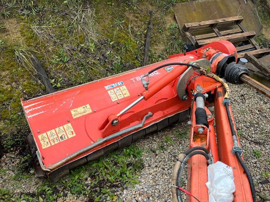 Broyeur d'accotement Kuhn TBE180